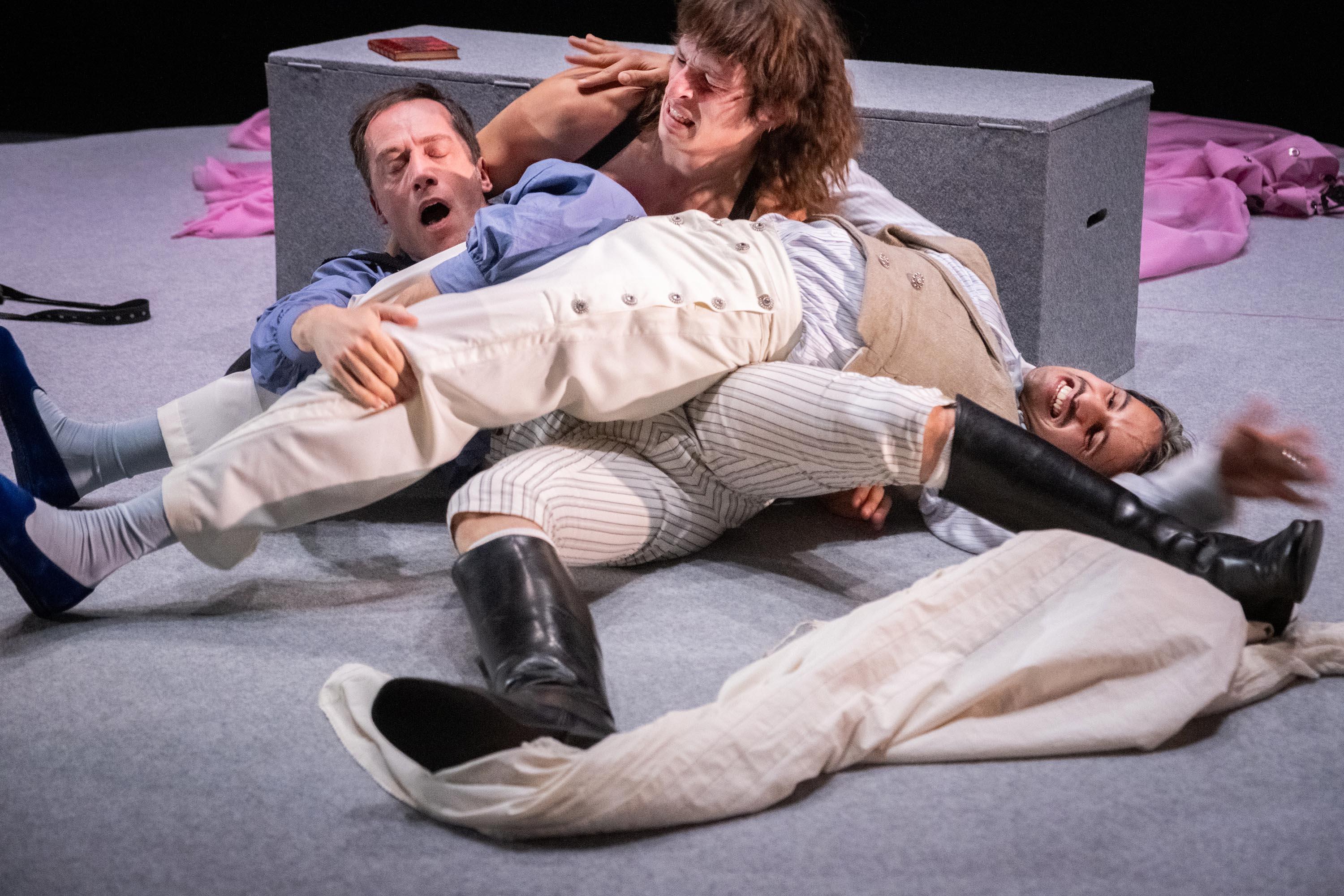 WEB Theater Oostpool Pride & Prejudice Foto © Kurt Van Der Elst (4) Zaantheater