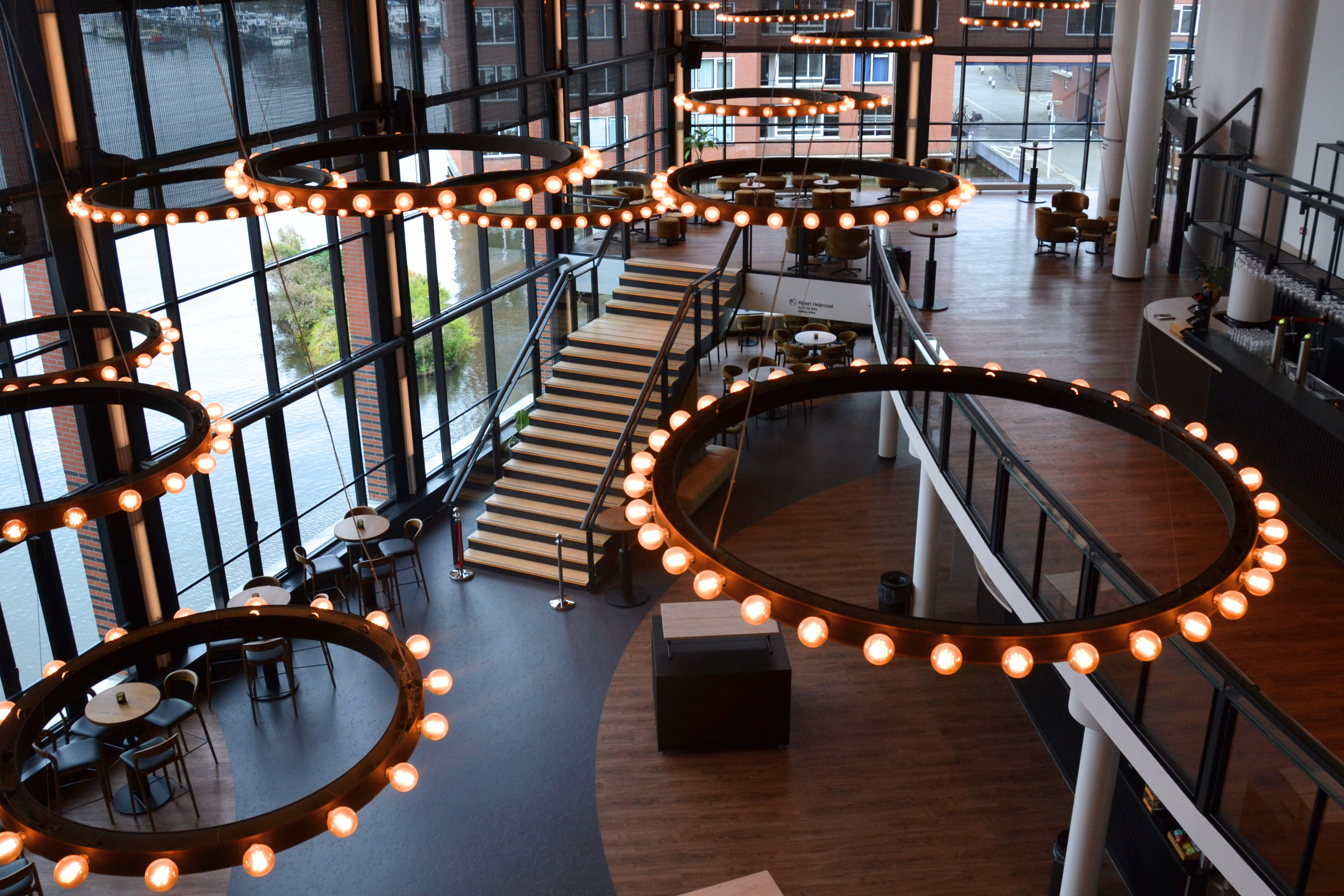 Foyer (1) 