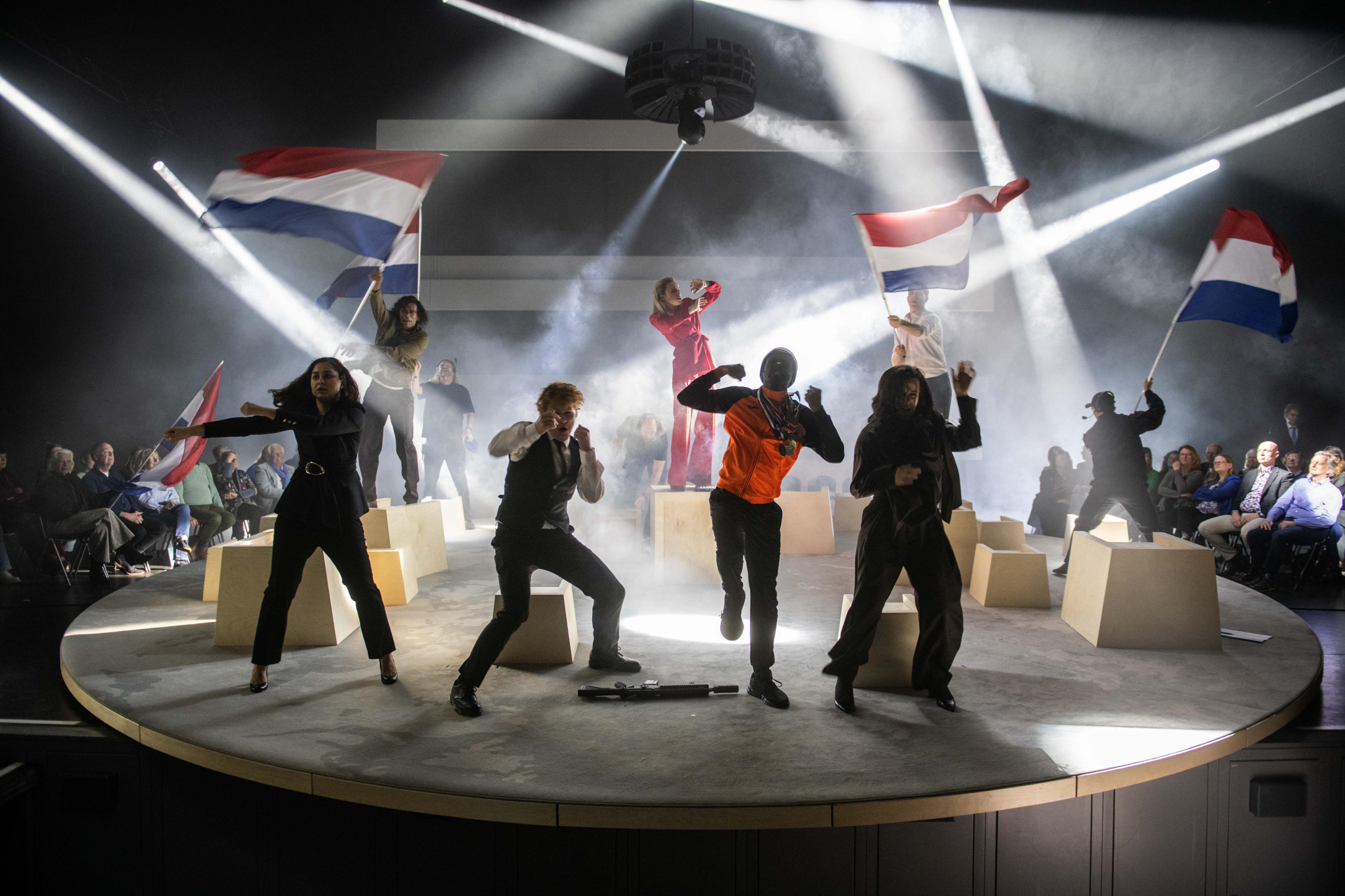 WEB Operation Hellfire Bart Grietens Zaantheater (1)