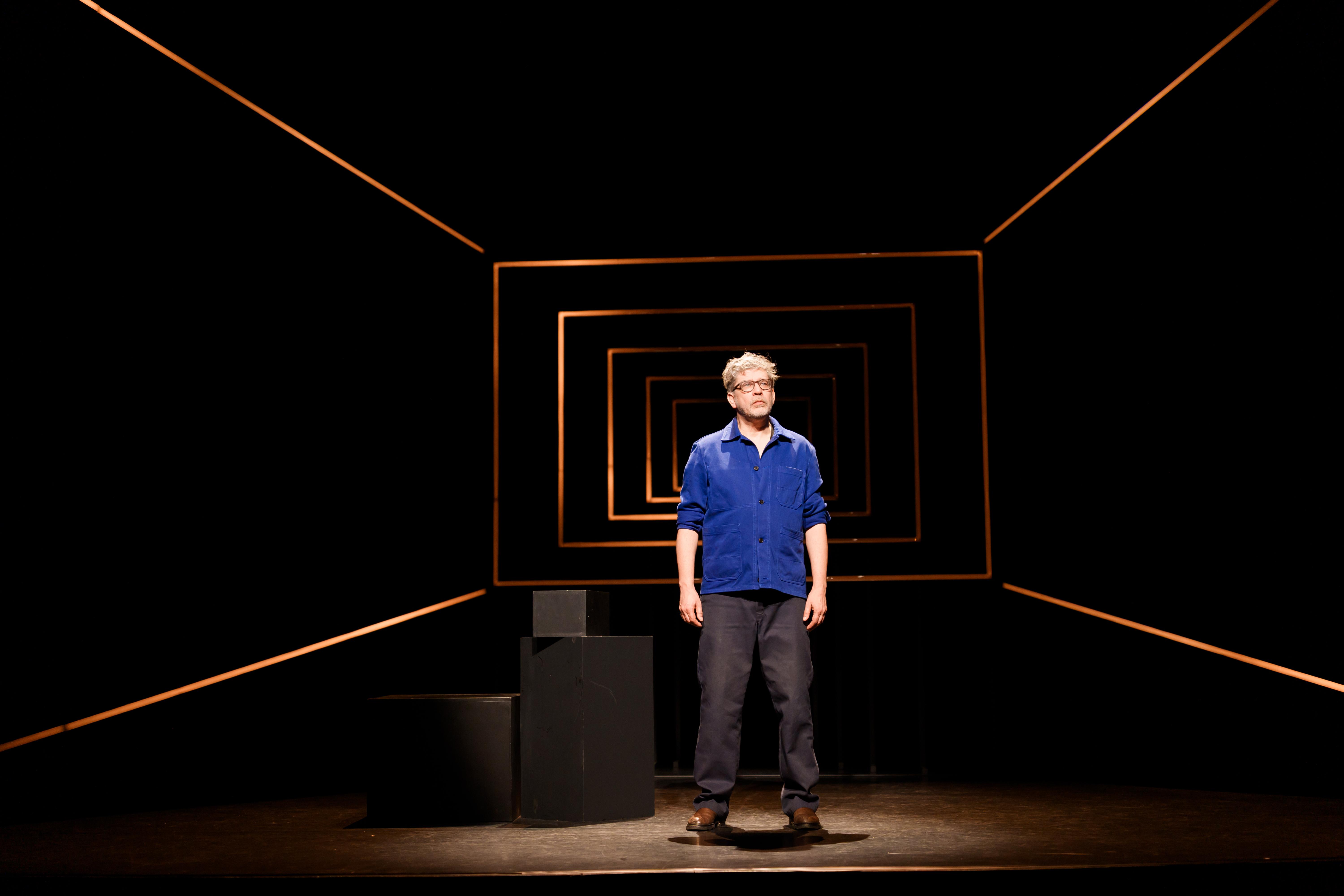 WEB Scènefoto 4 Welkom Ongemak HR Fotocredits Sjoerd Derine