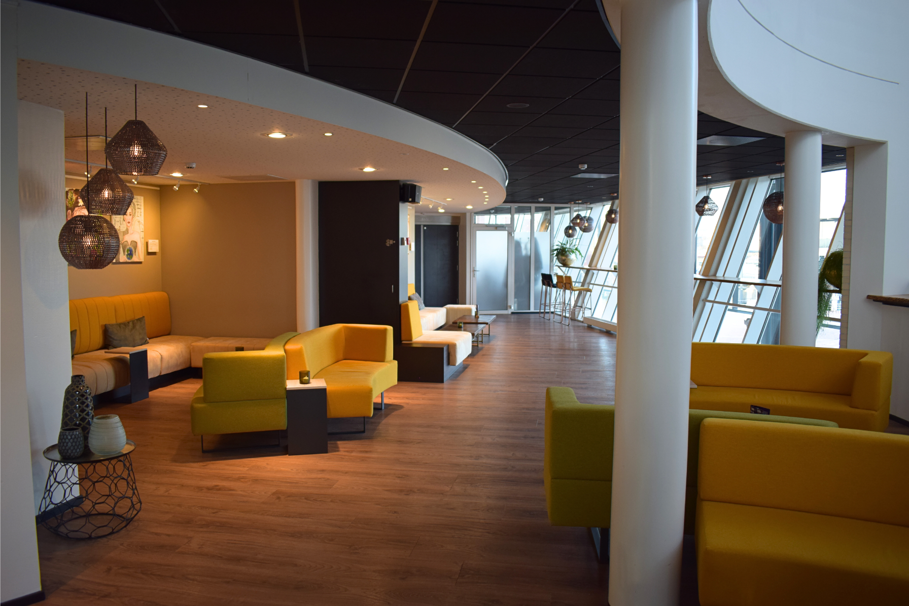 Theaterbar (Web) (1)