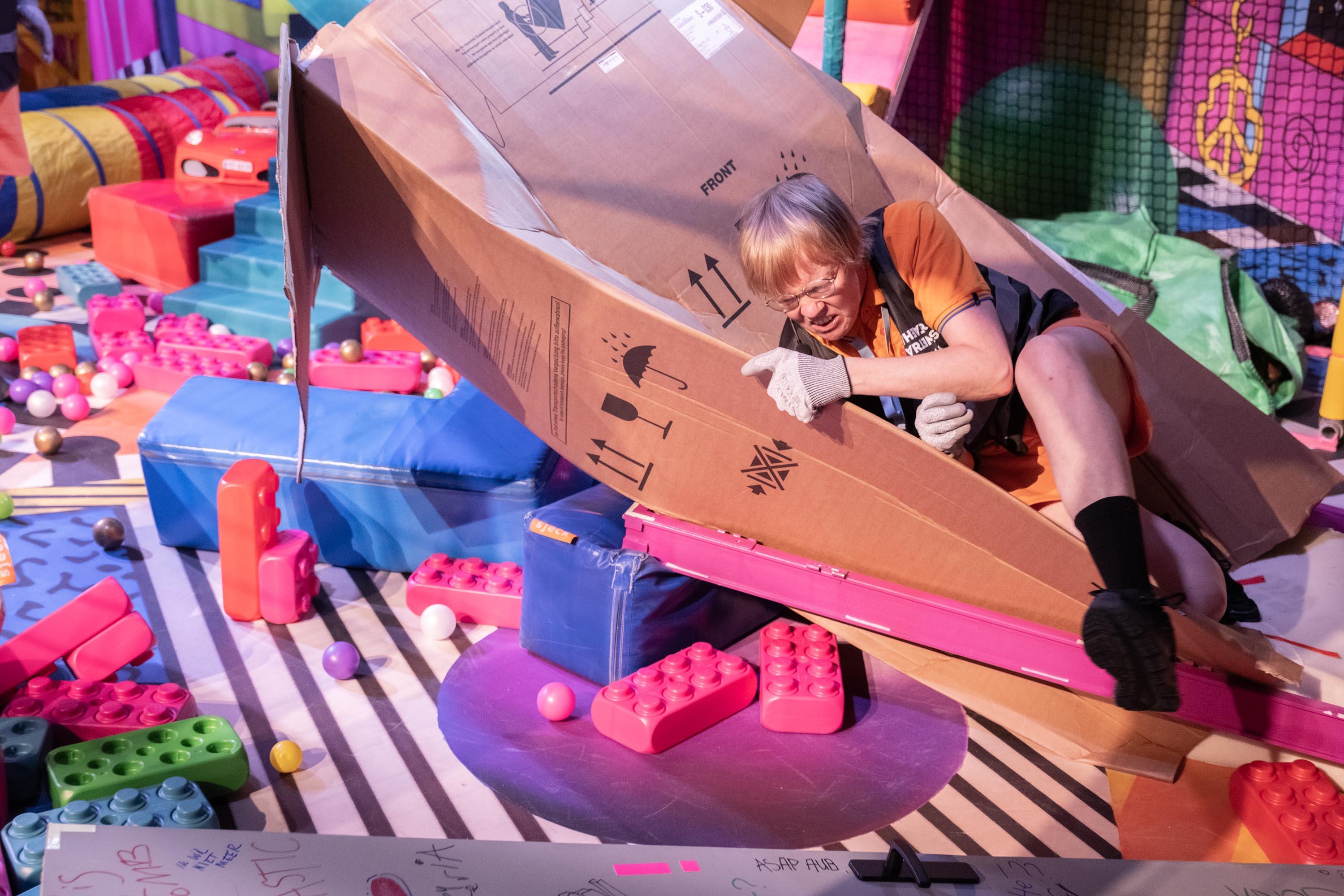 WEB Ook Slakken Hebben Wel Eens Haast Liggend 4 Kurt Van Der Elst Zaantheater (1)